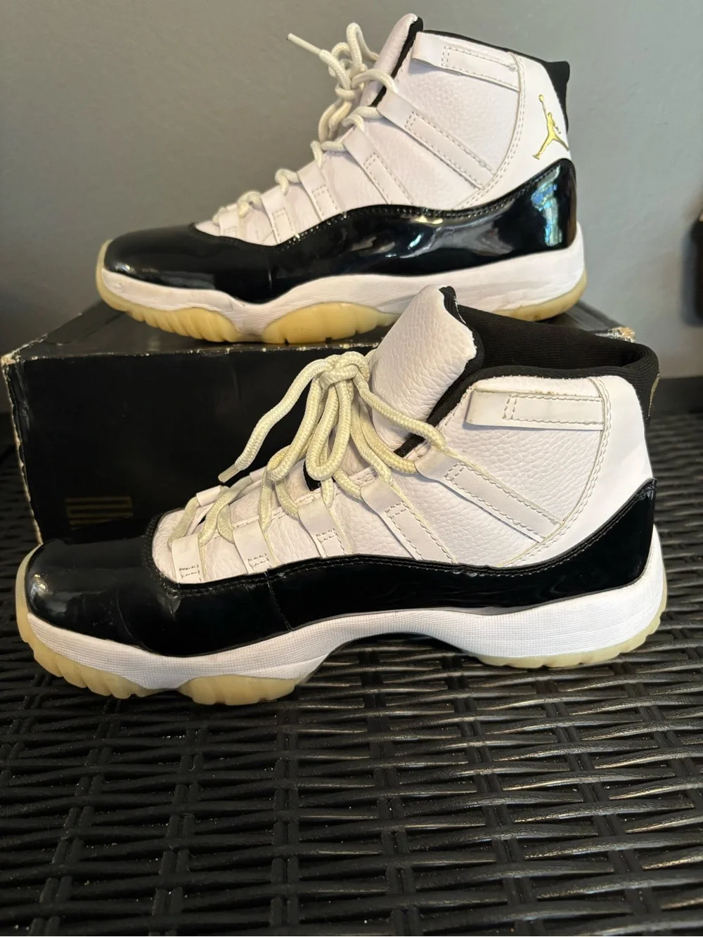 Air Jordan 11 Retro Concord Men’s Size 9.5 White Black CT8012-170